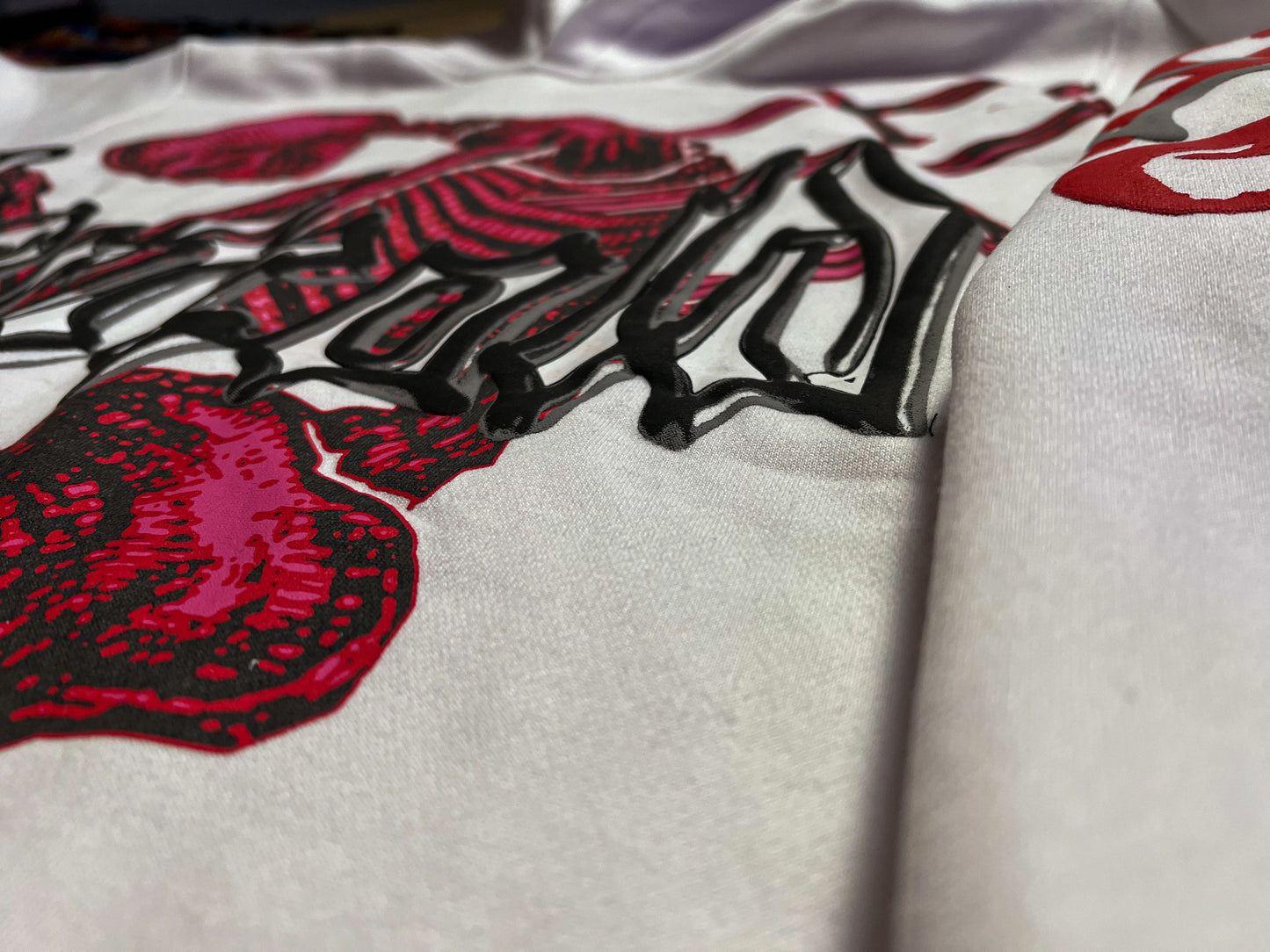 “𝕾𝖐𝖚𝖑𝖑 𝖈𝖗𝖚𝖘𝖍𝖊𝖗” White Hoodie