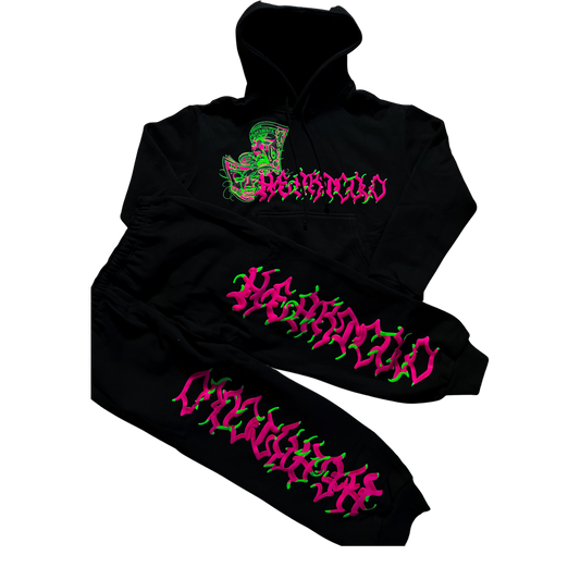 𝕾𝖈𝖆𝖗𝖊𝖉 𝕸𝖔𝖓𝖊𝖞 Sweatsuit Black